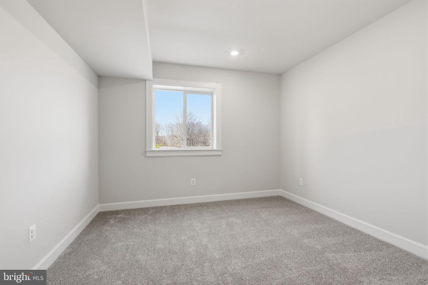 233 Coffman Drive photo 43