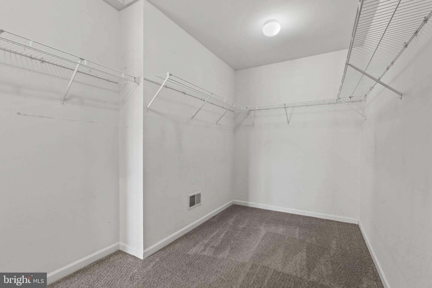 311 Cornerstone Court photo 35