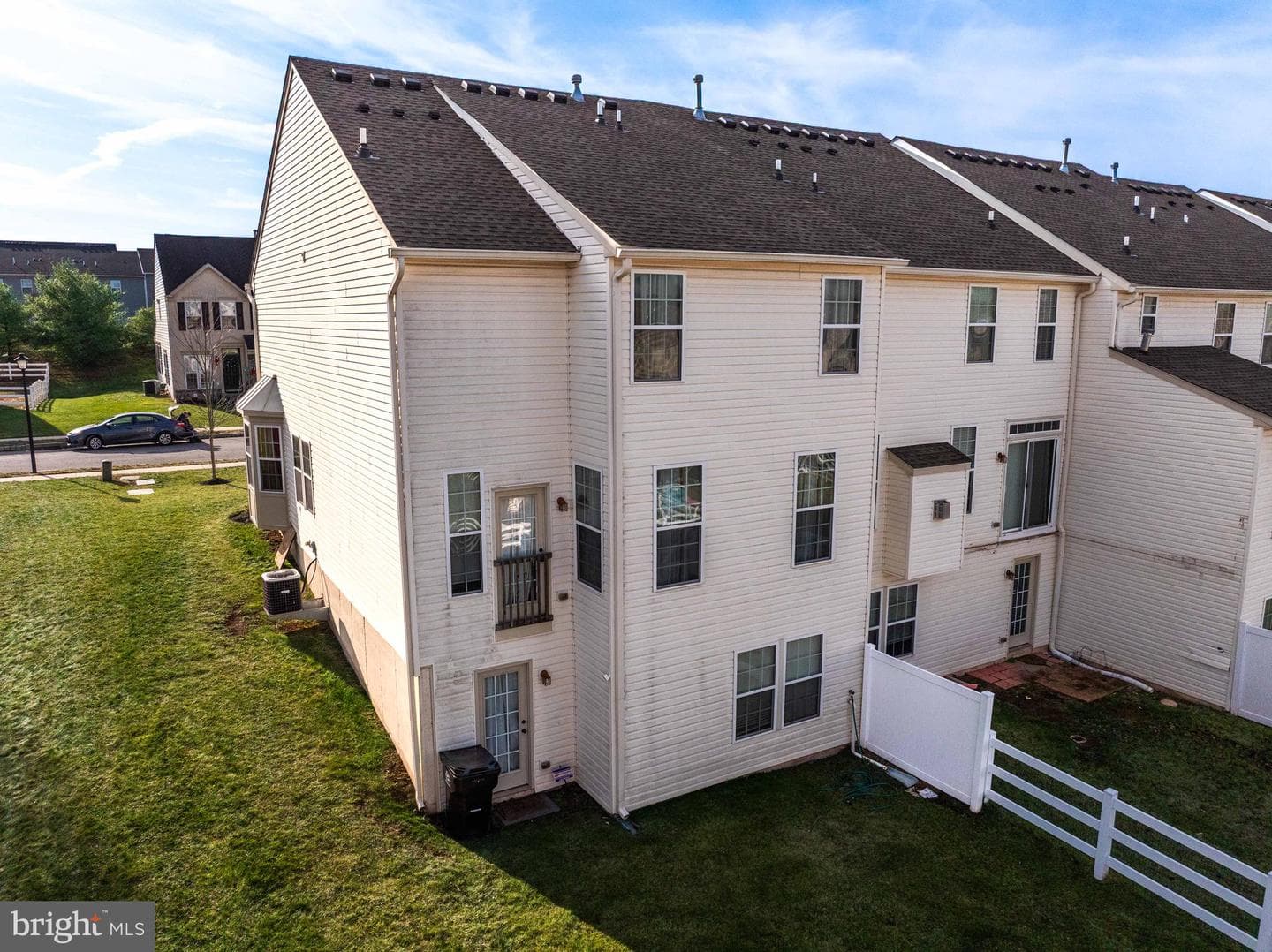 217 S Savanna Drive photo 3