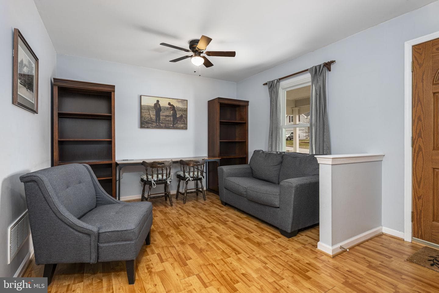 213 Thornridge Drive photo 4