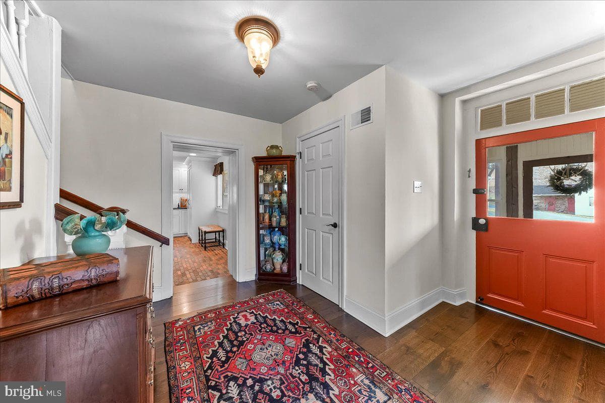2563 Veronica Drive photo 17