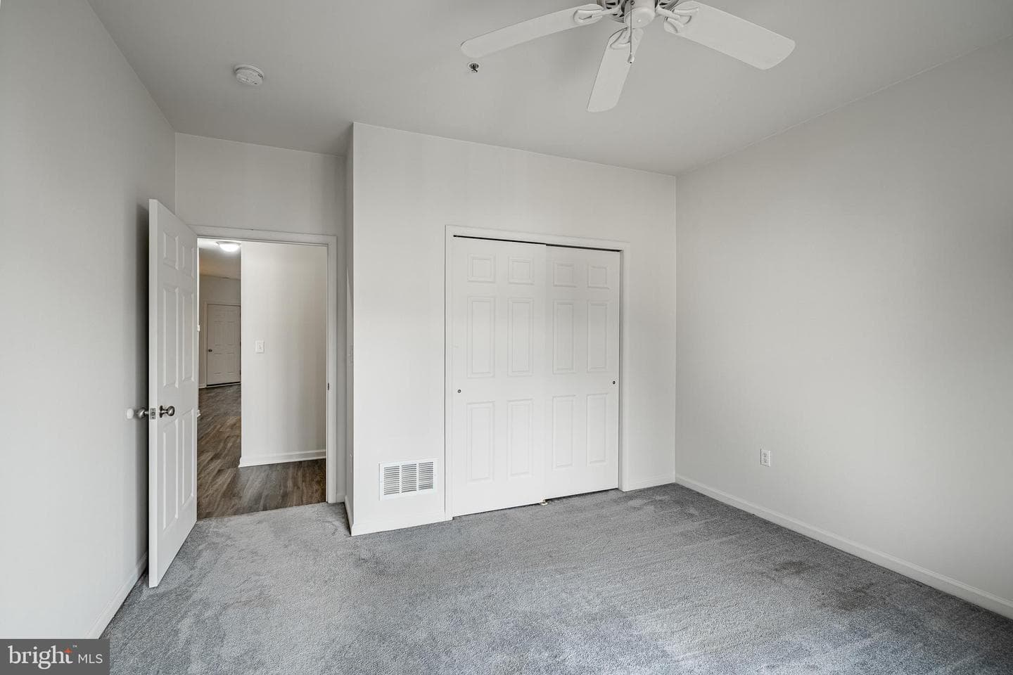 215 Rose View Drive photo 17