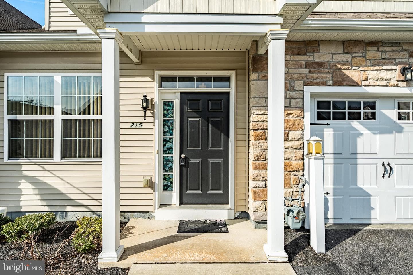215 Rose View Drive photo 2