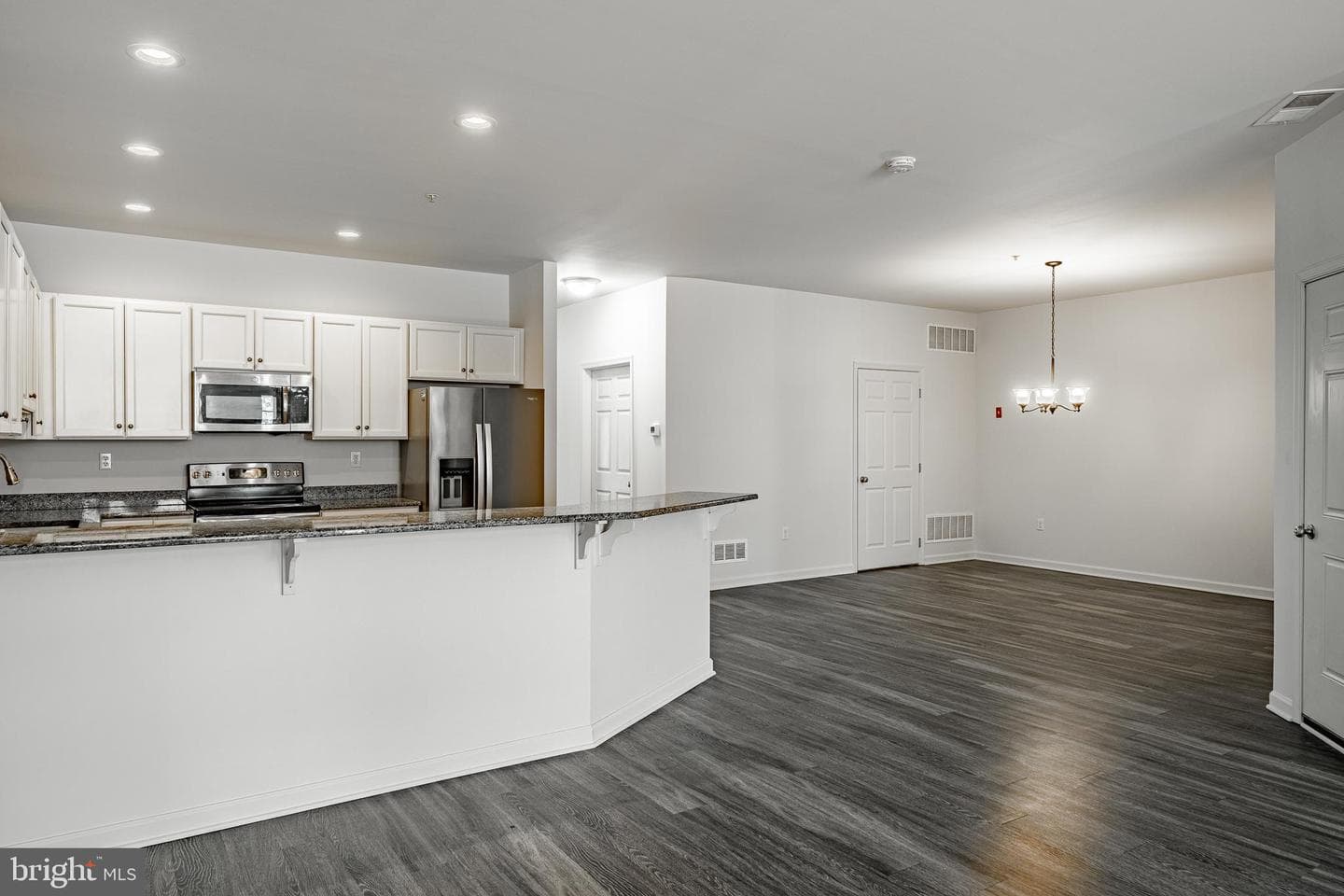215 Rose View Drive photo 4