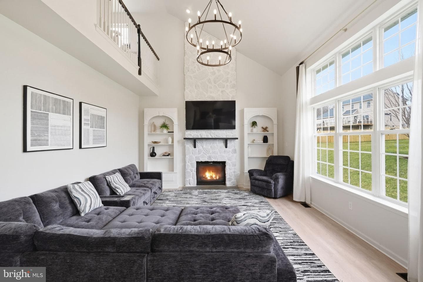 150 Durham Drive photo 2