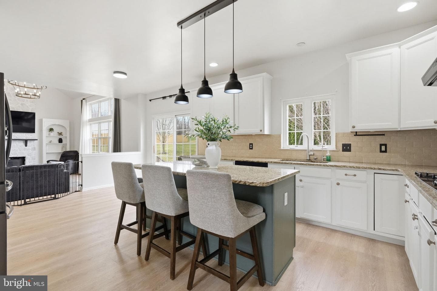 150 Durham Drive photo 7