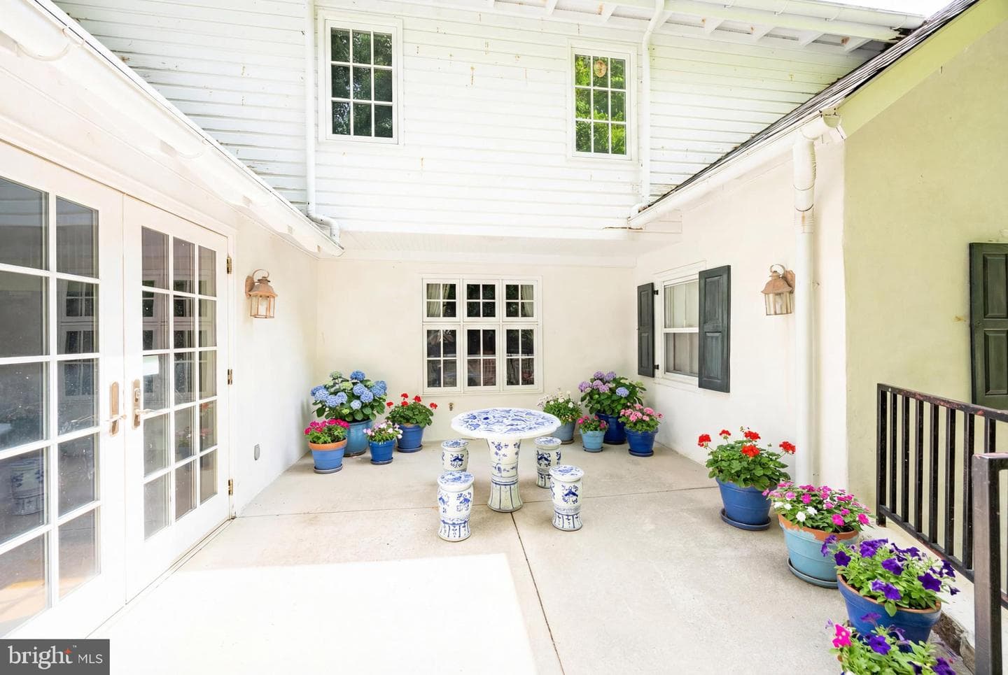 580 Reeds Road photo 62
