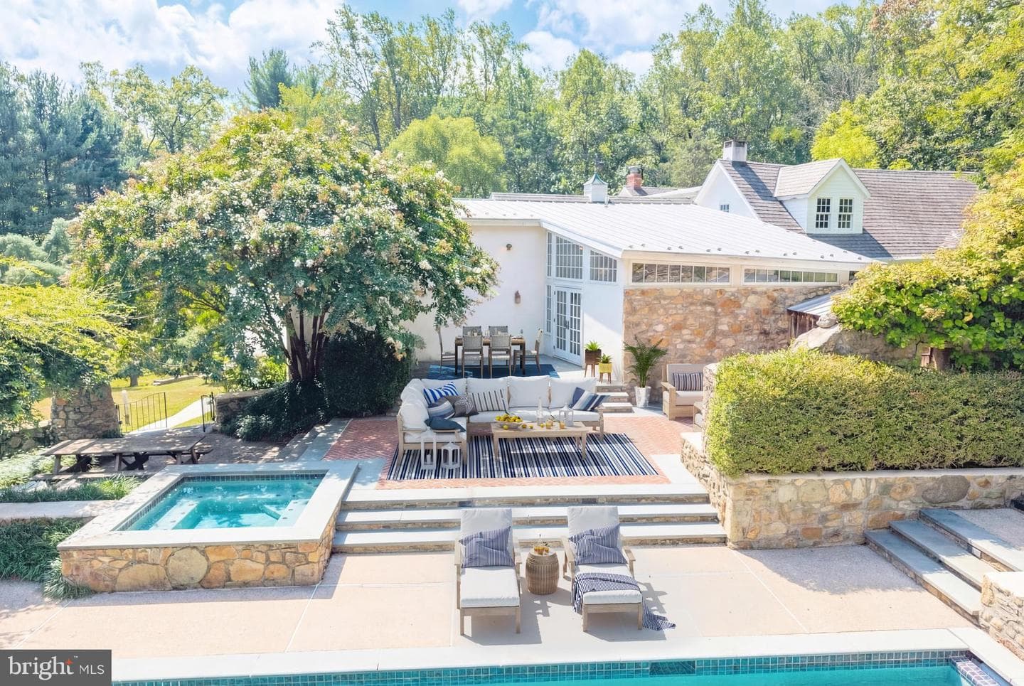 580 Reeds Road photo 73