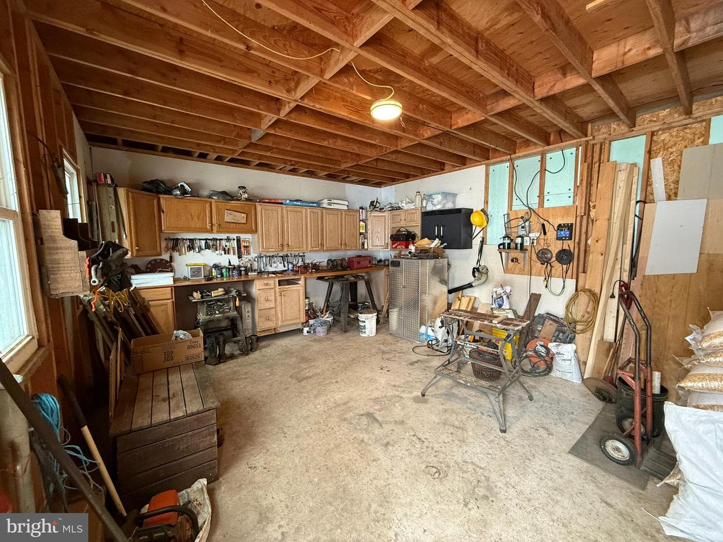 280 Mapleflower Road photo 22