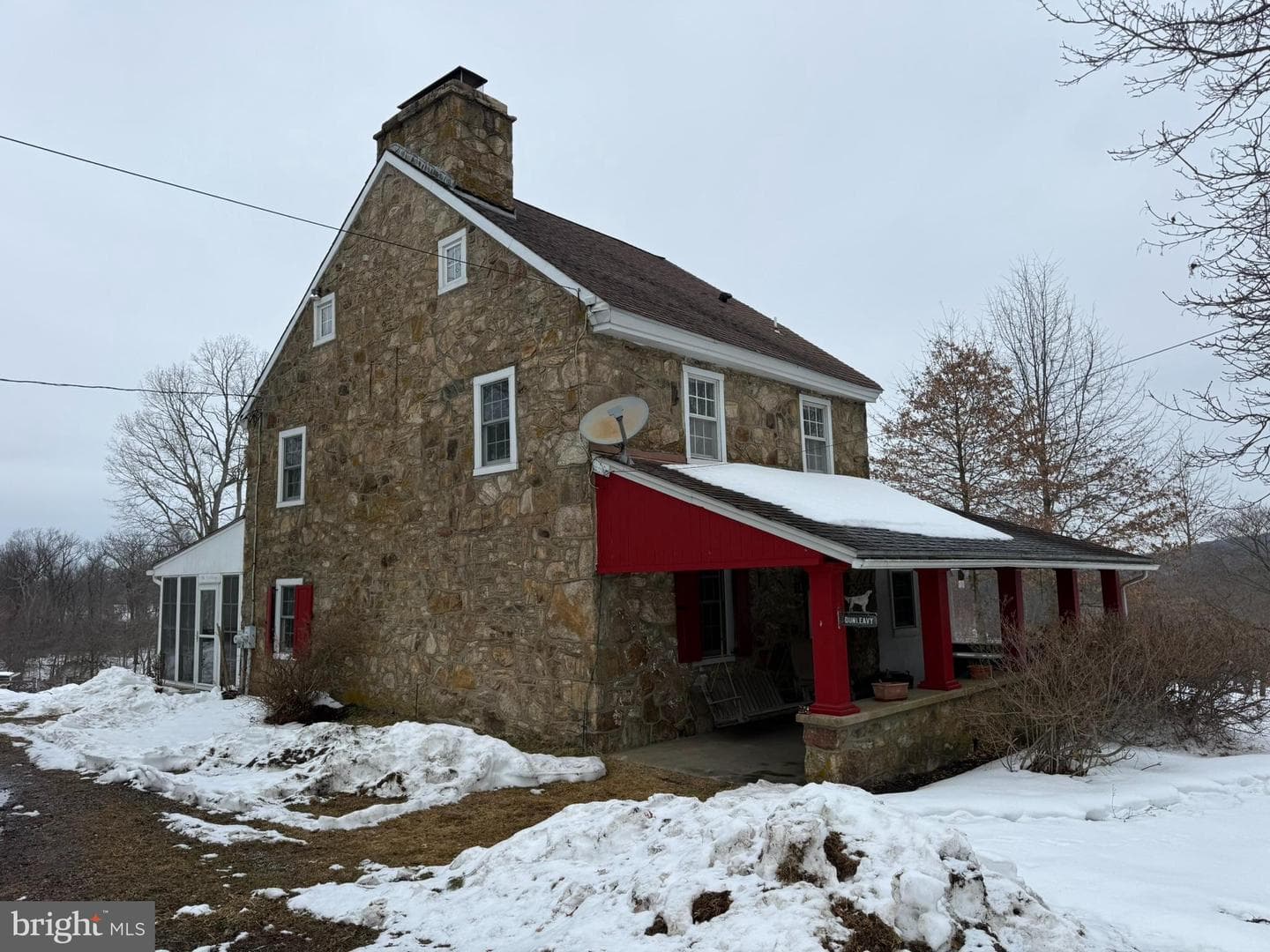 280 Mapleflower Road photo 3