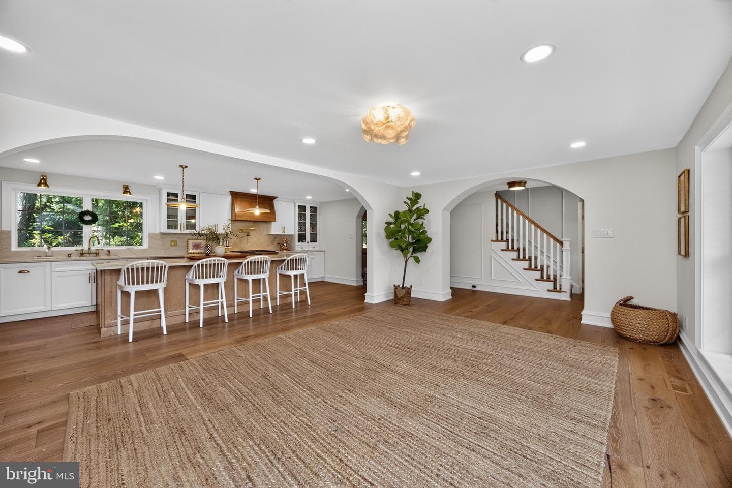 1236 Highgate Rd photo 2