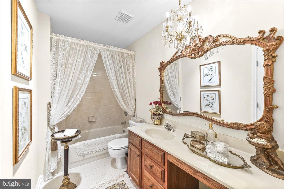 203 Balmoral Circle photo 29