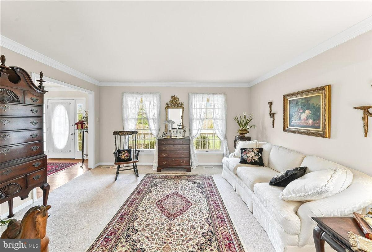 203 Balmoral Circle photo 9