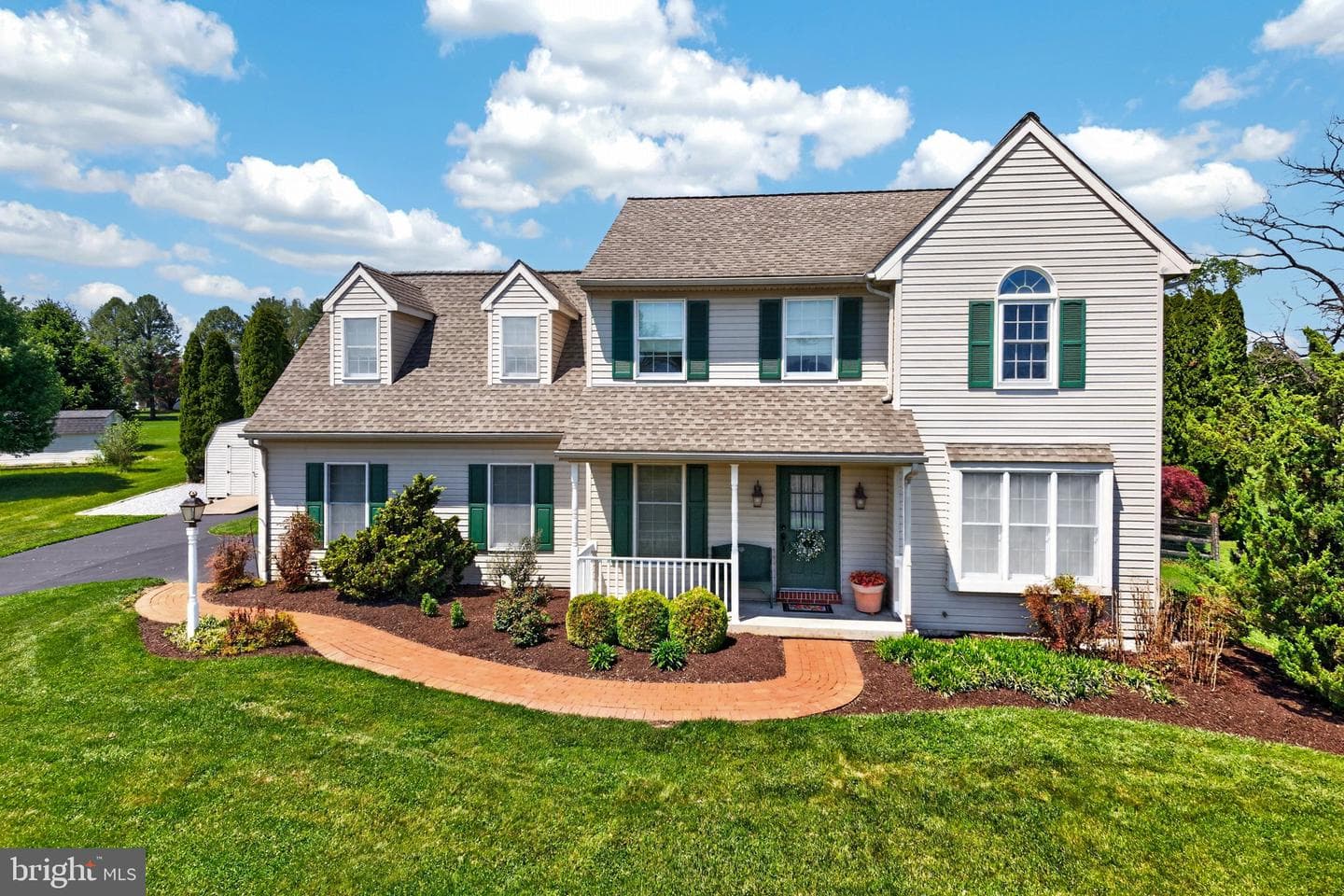 315 Glen Run Drive photo 3