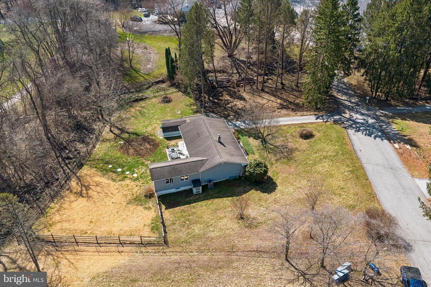 100 Evergreen Drive photo 35