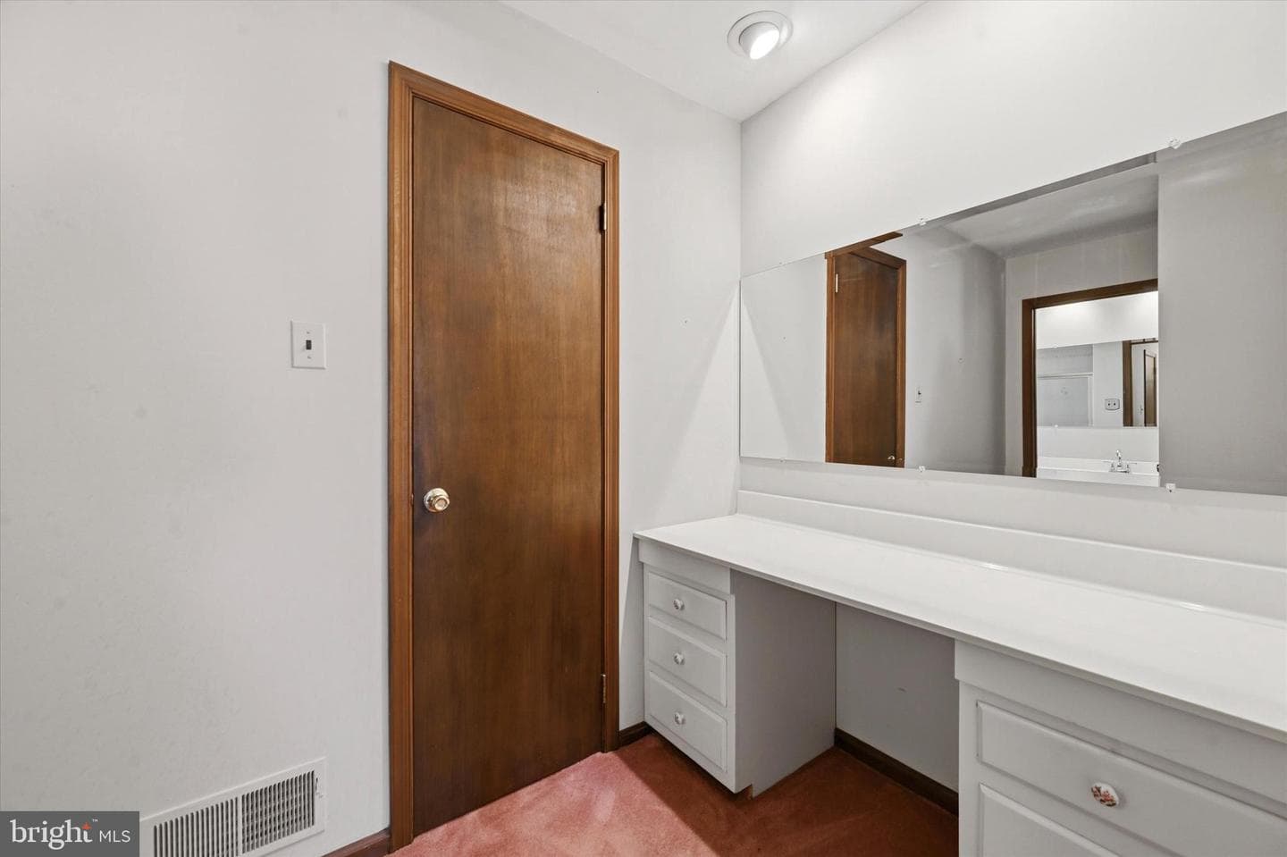 521 Susan Drive photo 17
