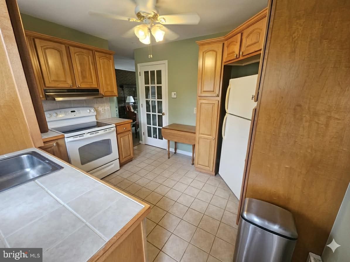 1817 Little Conestoga Road photo 2