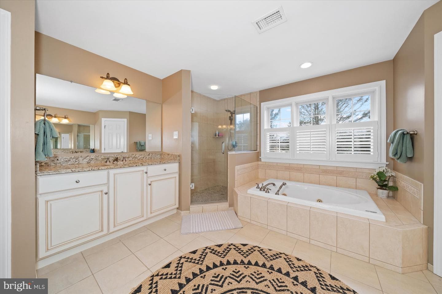 200 Fulling Drive photo 44
