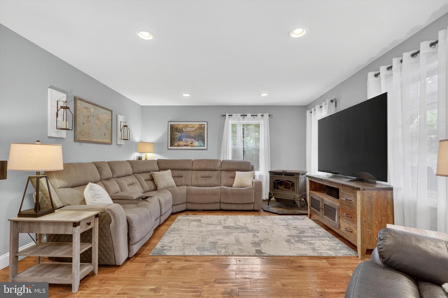 2129 Fairview Road photo 12