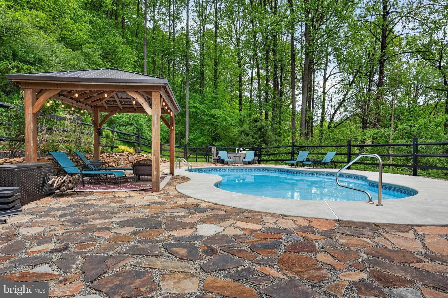 2129 Fairview Road photo 44