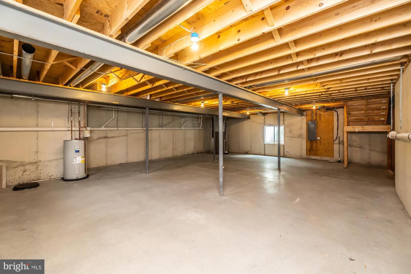 411 James St photo 52