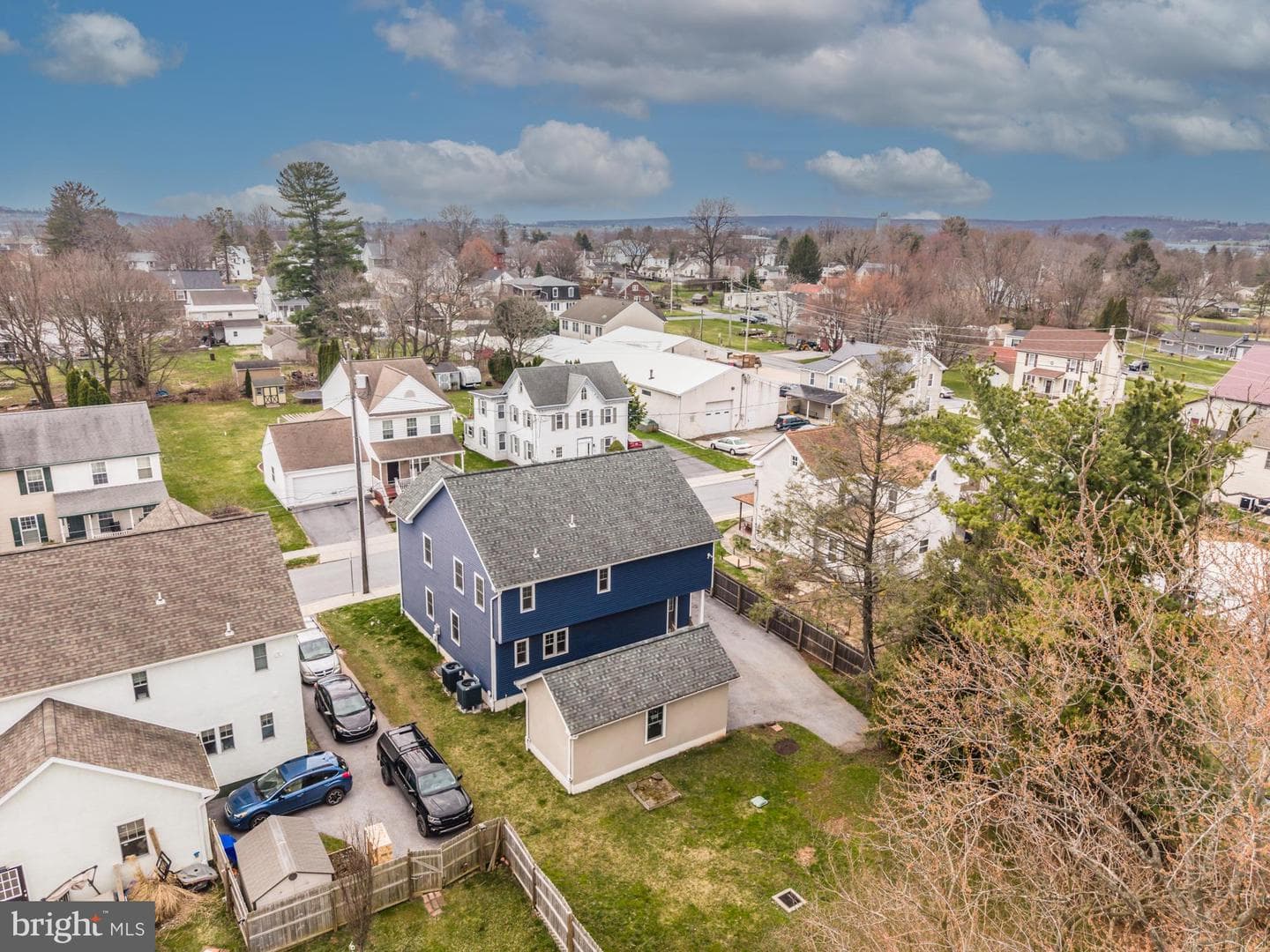 411 James St photo 54