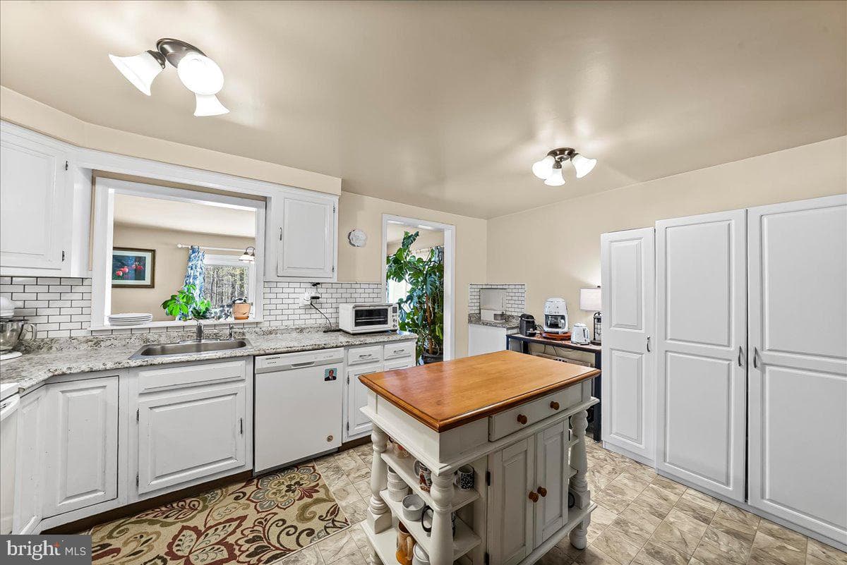 26 Greentree Lane photo 10