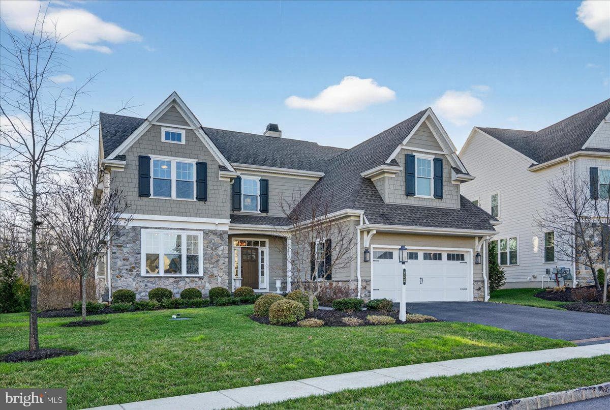 122 Chapel Hill Circle photo 3