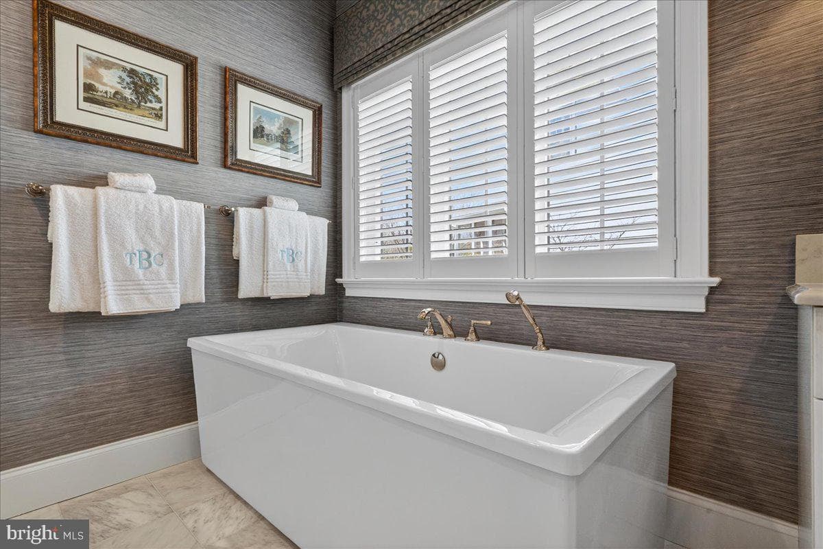 122 Chapel Hill Circle photo 40