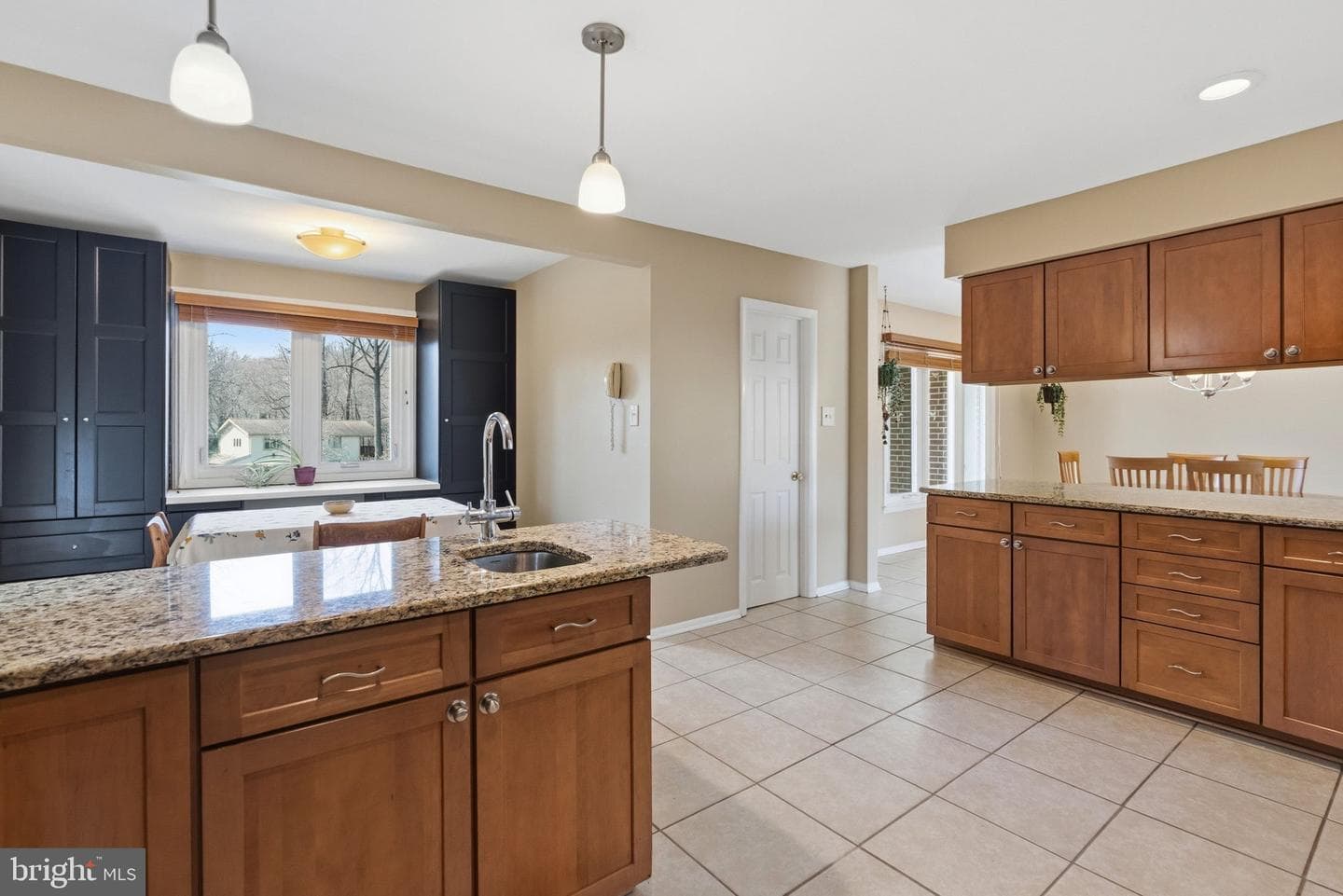 1561 Tanglewood photo 15