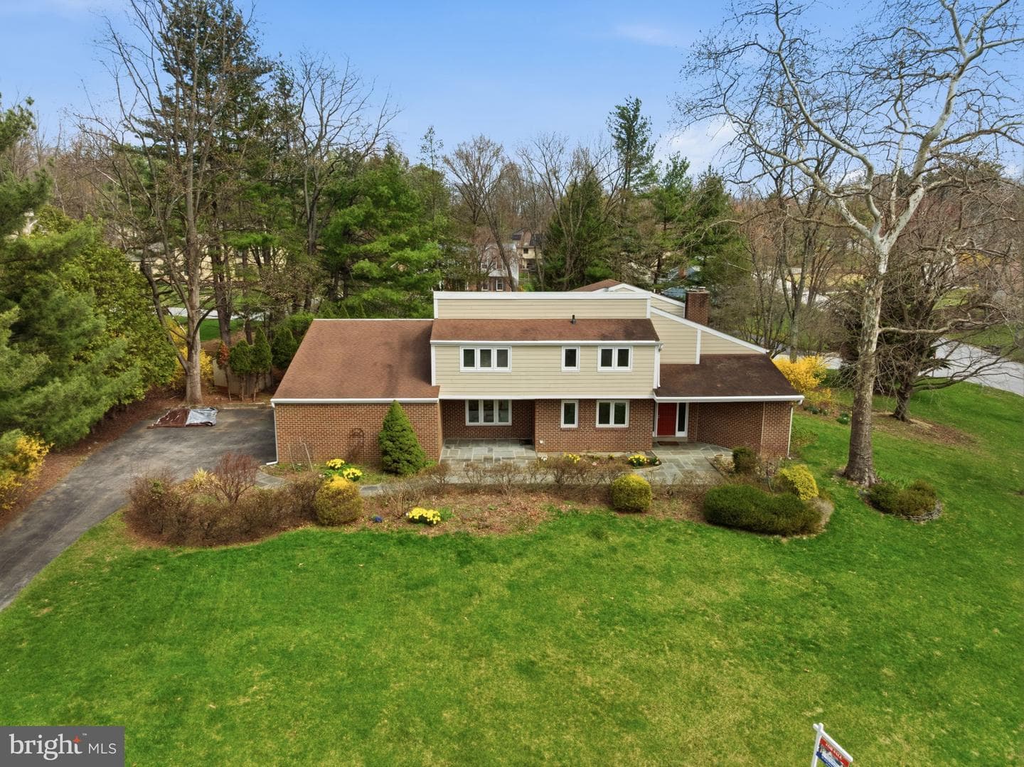 1561 Tanglewood photo 51