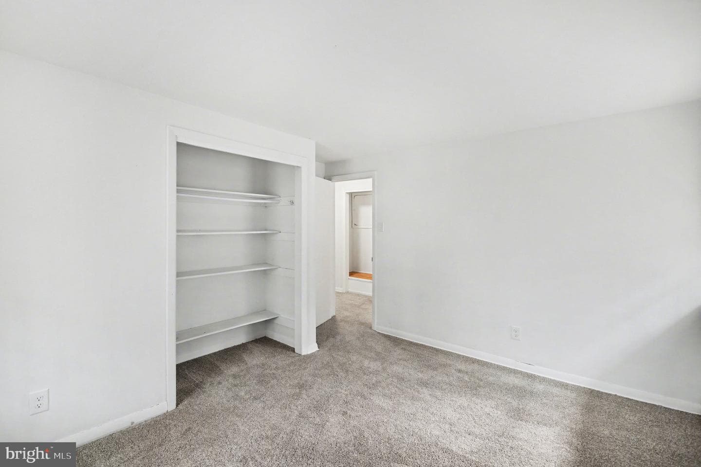542 Upper Weadley Road photo 21