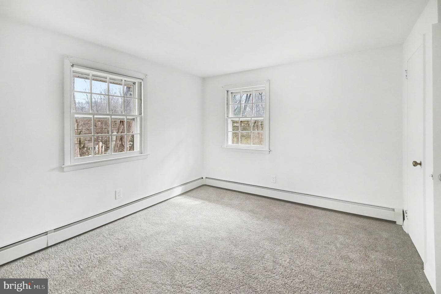 542 Upper Weadley Road photo 32