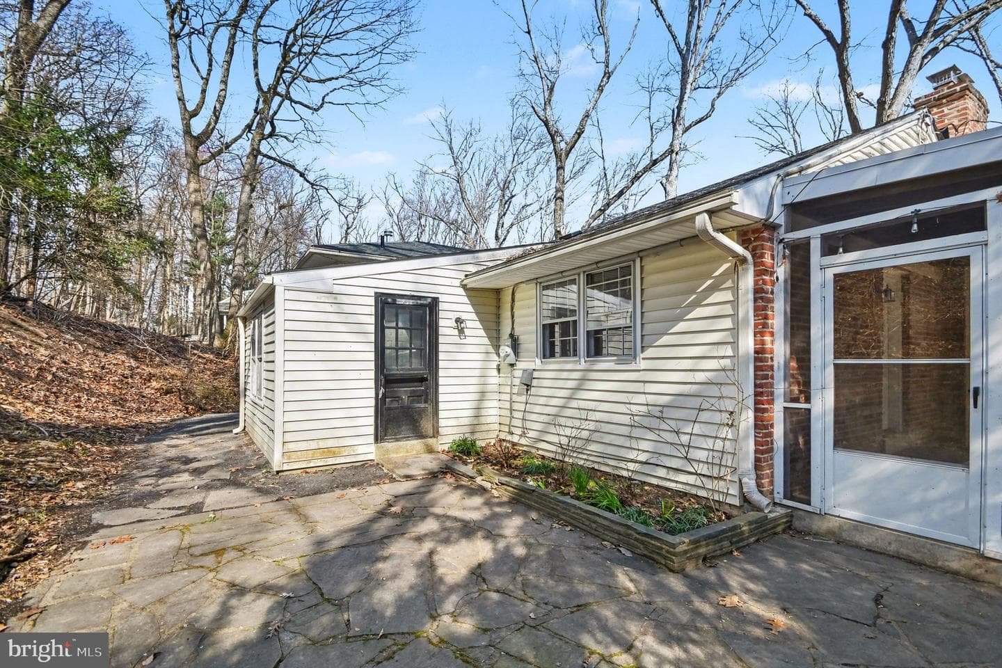 542 Upper Weadley Road photo 42