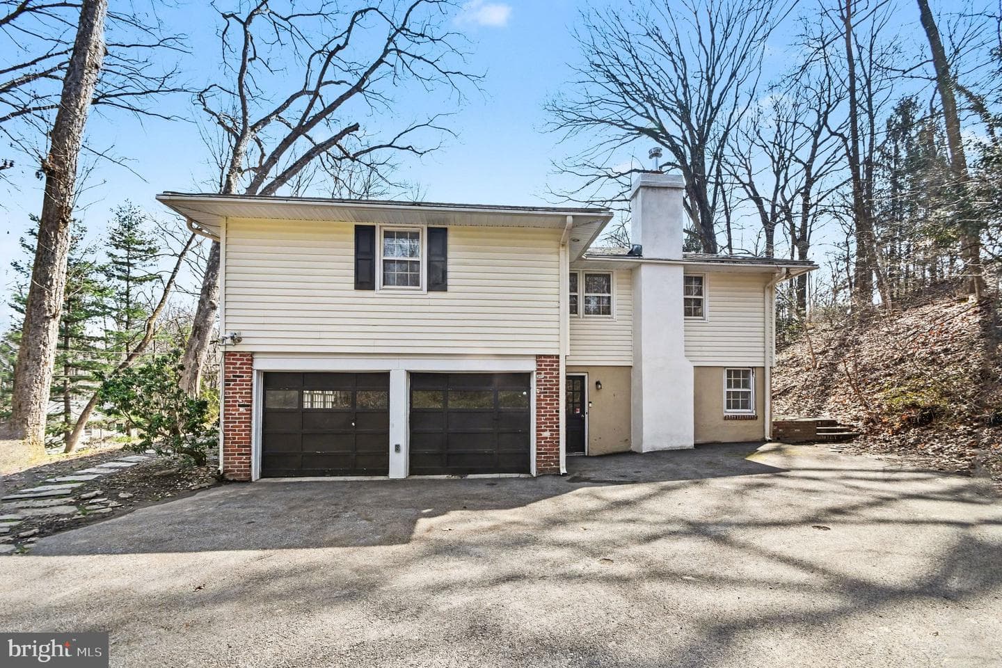 542 Upper Weadley Road photo 7