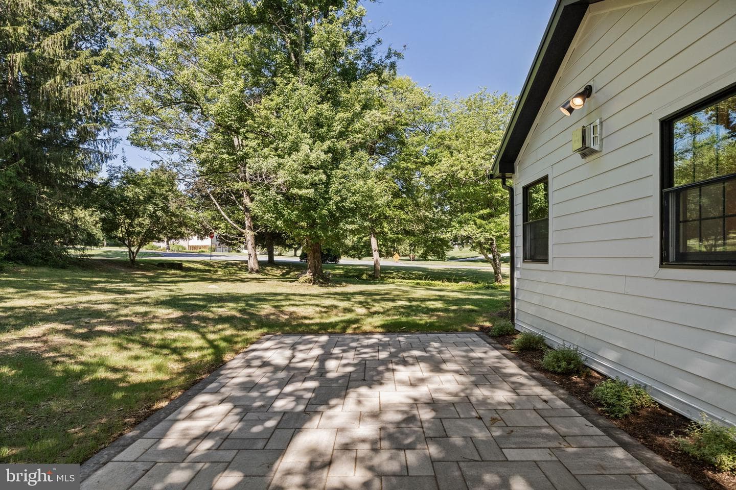 1179 Beaumont Road photo 48