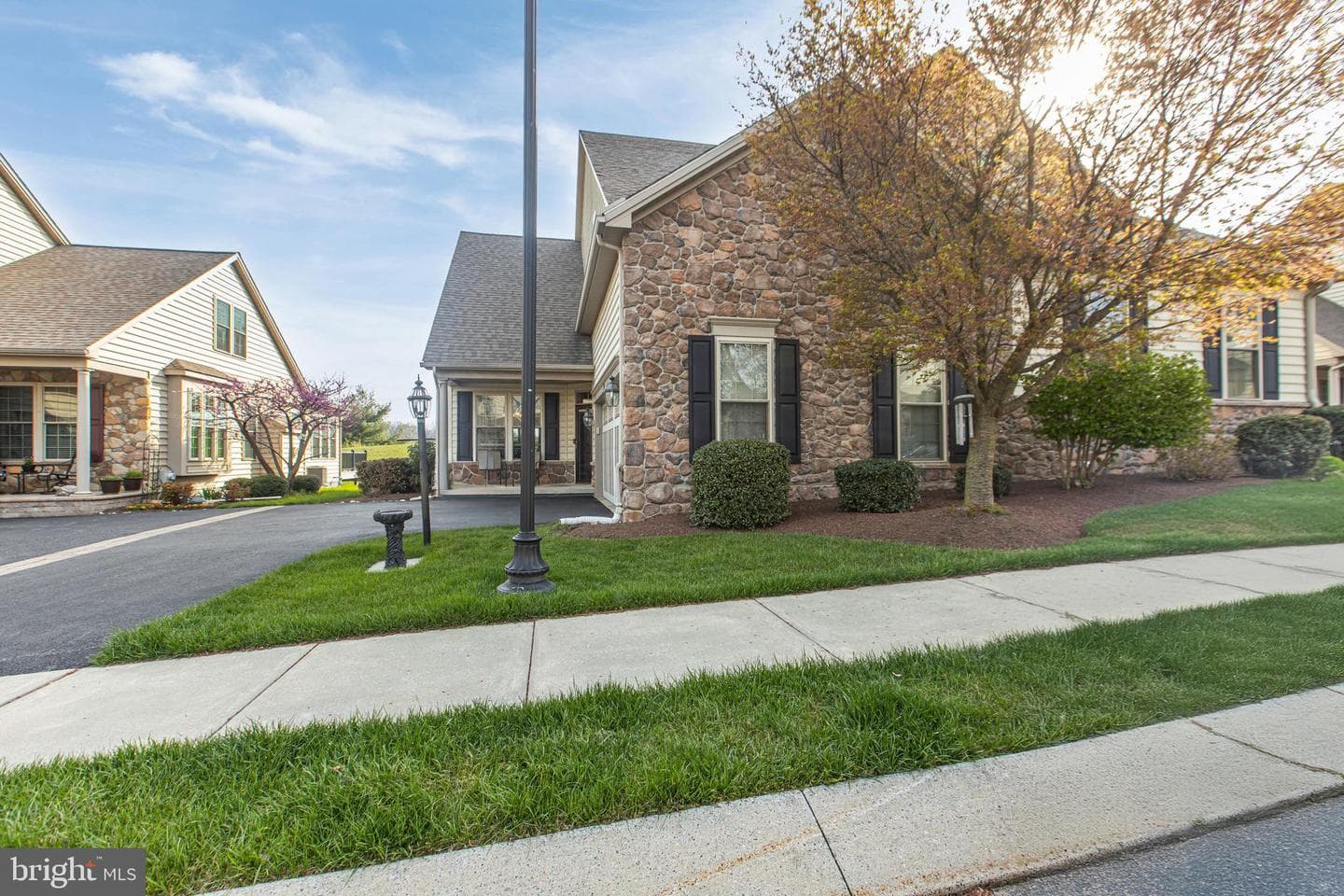 410 Laurel Ridge Path photo 3