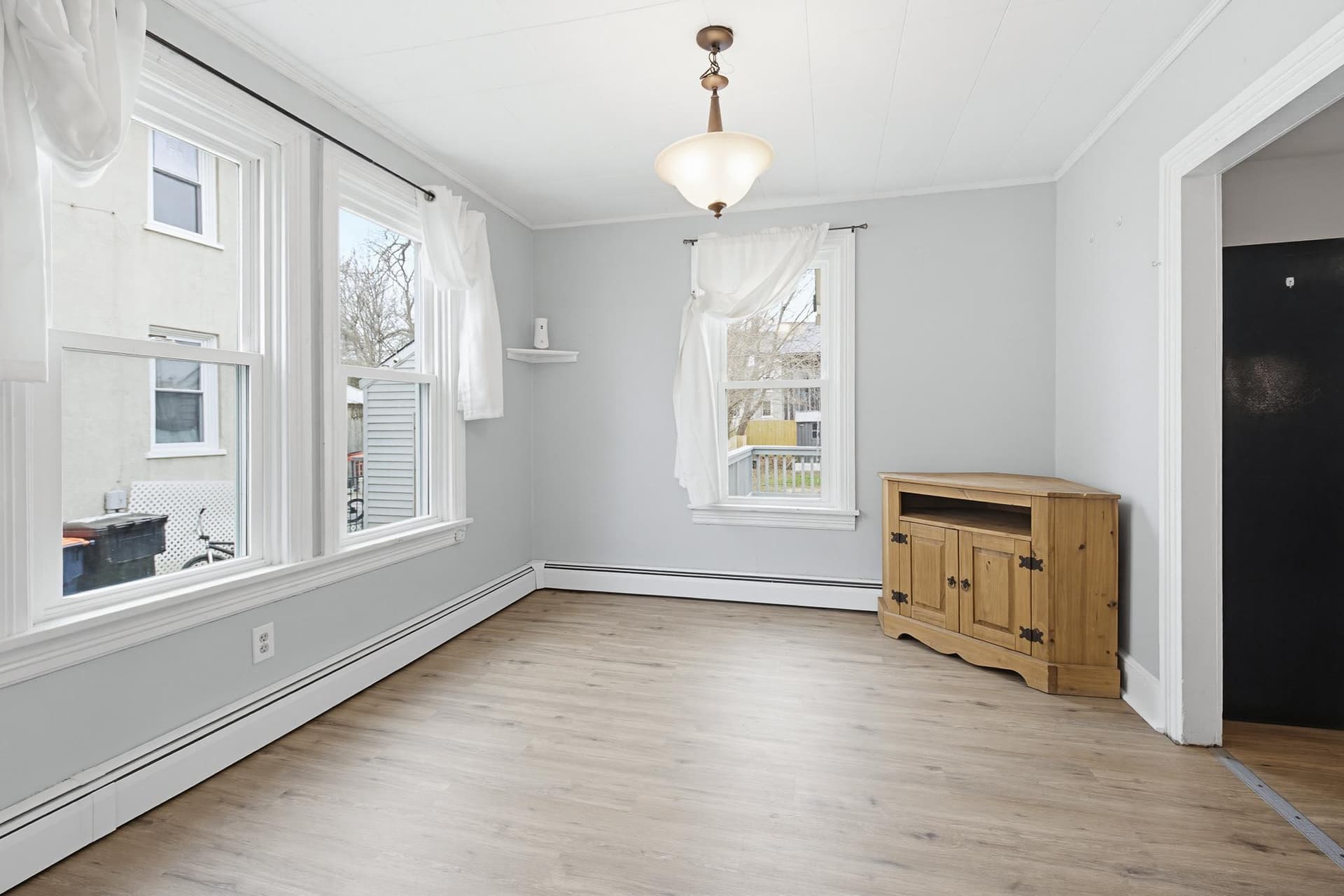 429 Hodgson Street photo 10