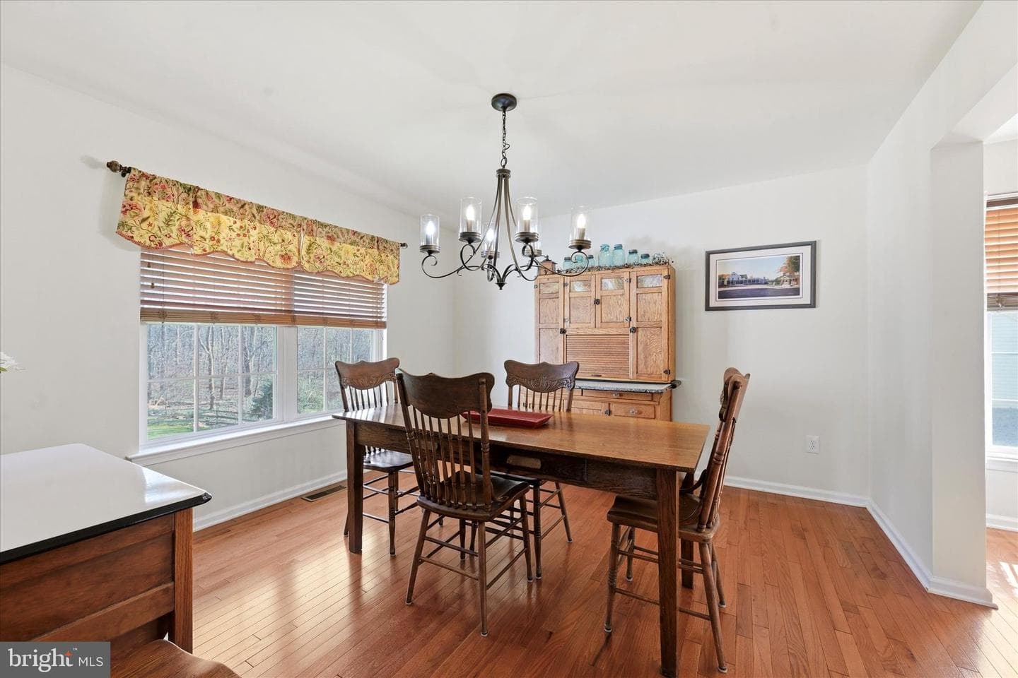 140 Durham Drive photo 4