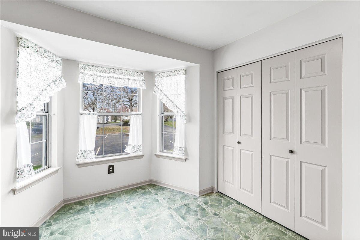 732 Bradford Terrace photo 11