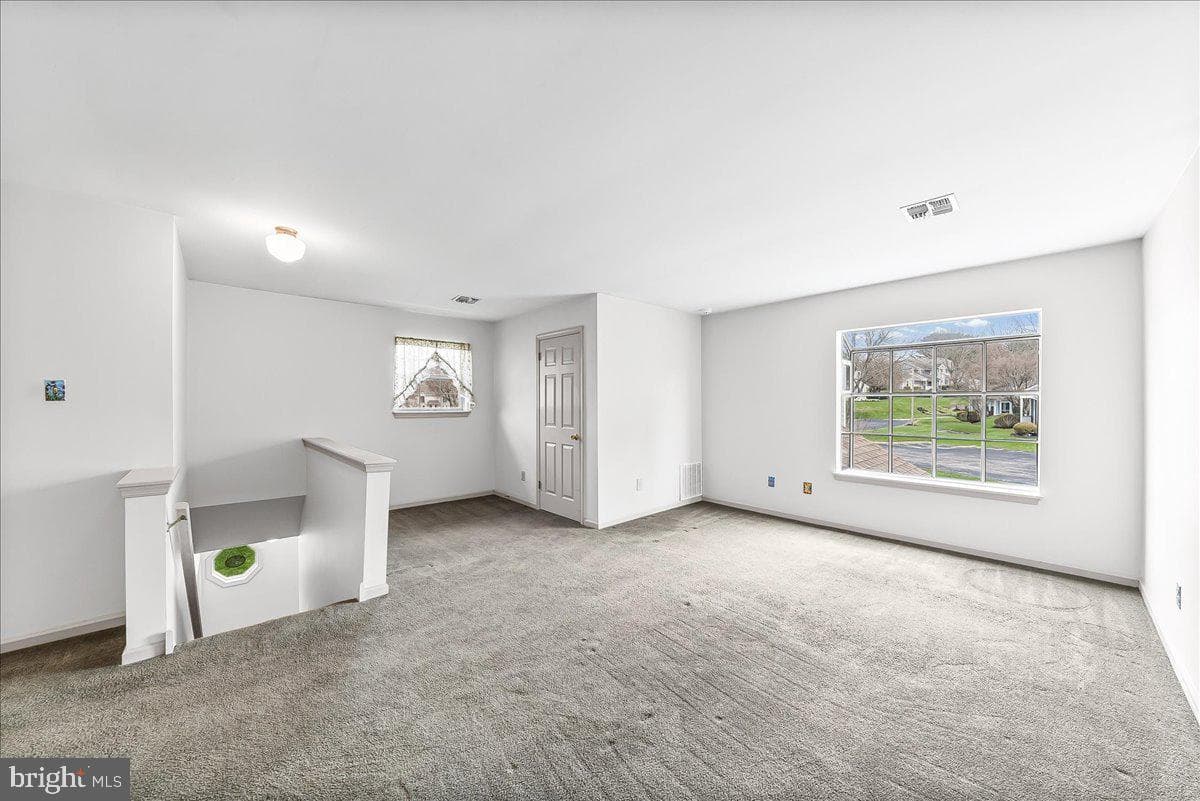 732 Bradford Terrace photo 5