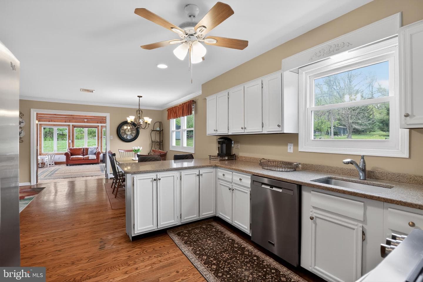 1088 Wood Lane photo 9