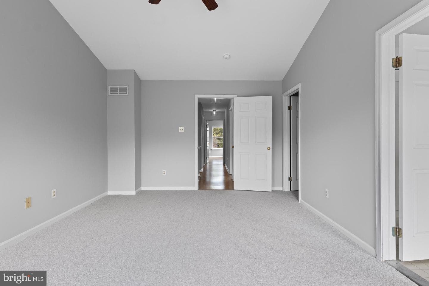 112 Stewarts Court #406 photo 29