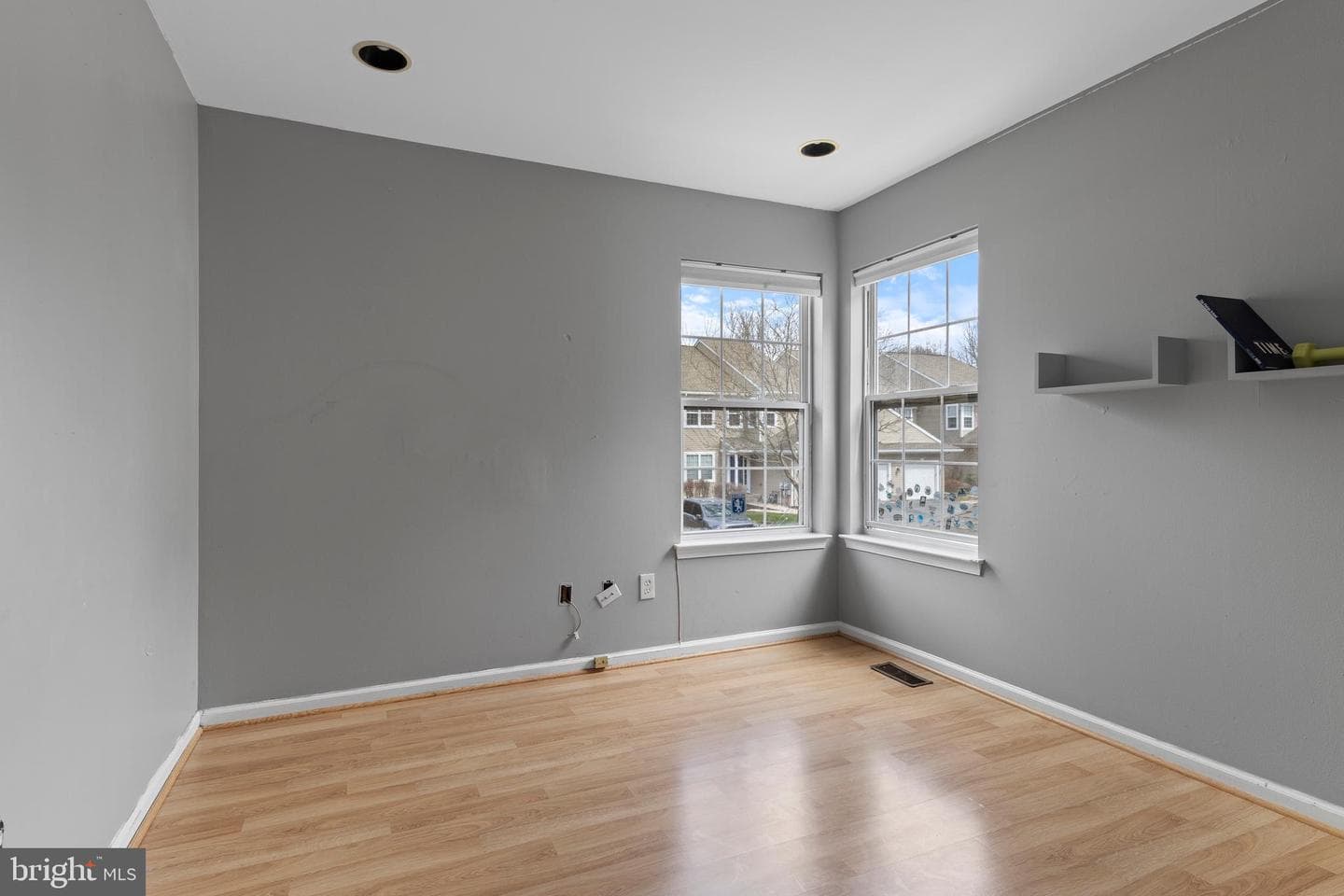 112 Stewarts Court #406 photo 33