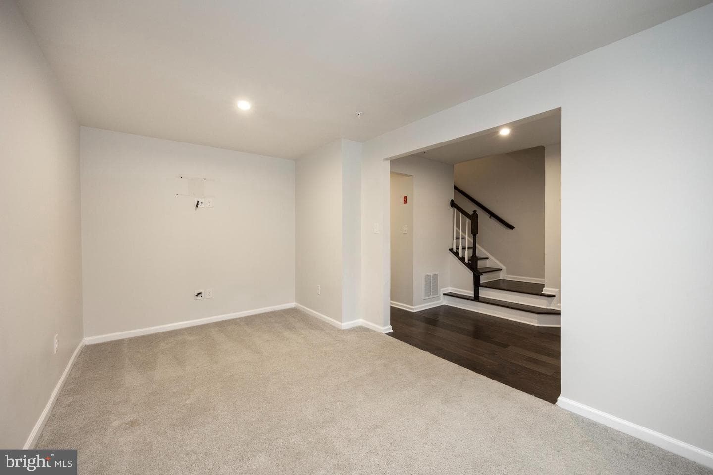 602 Holywell Drive photo 11