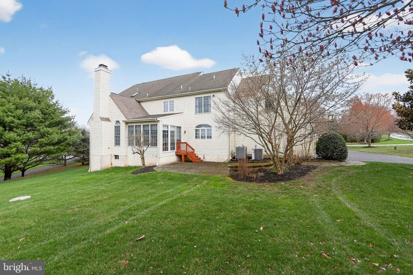 2 Limner Court photo 26