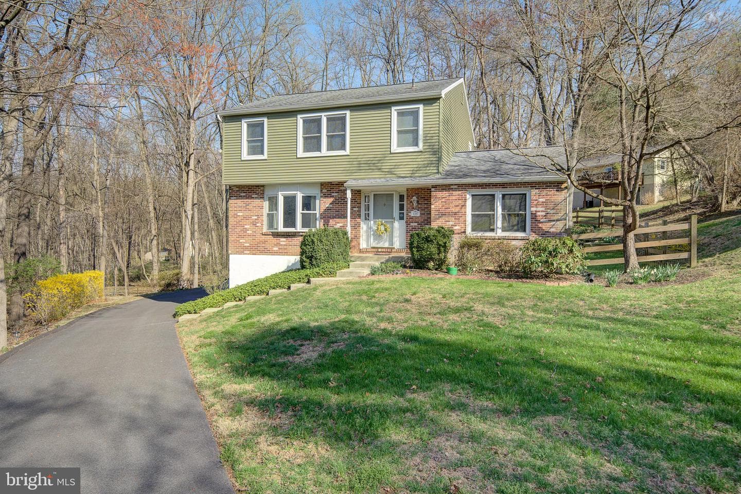 1307 Park View Lane photo 2