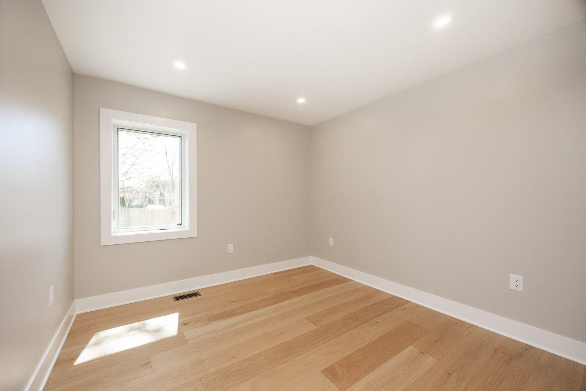 504 W Lafayette Street photo 21