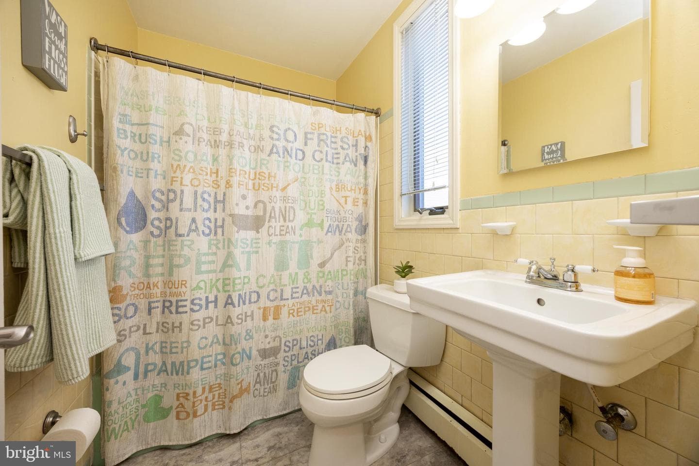 220 N Norris Avenue photo 40