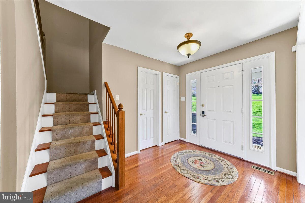 311 Bolton Lane photo 13